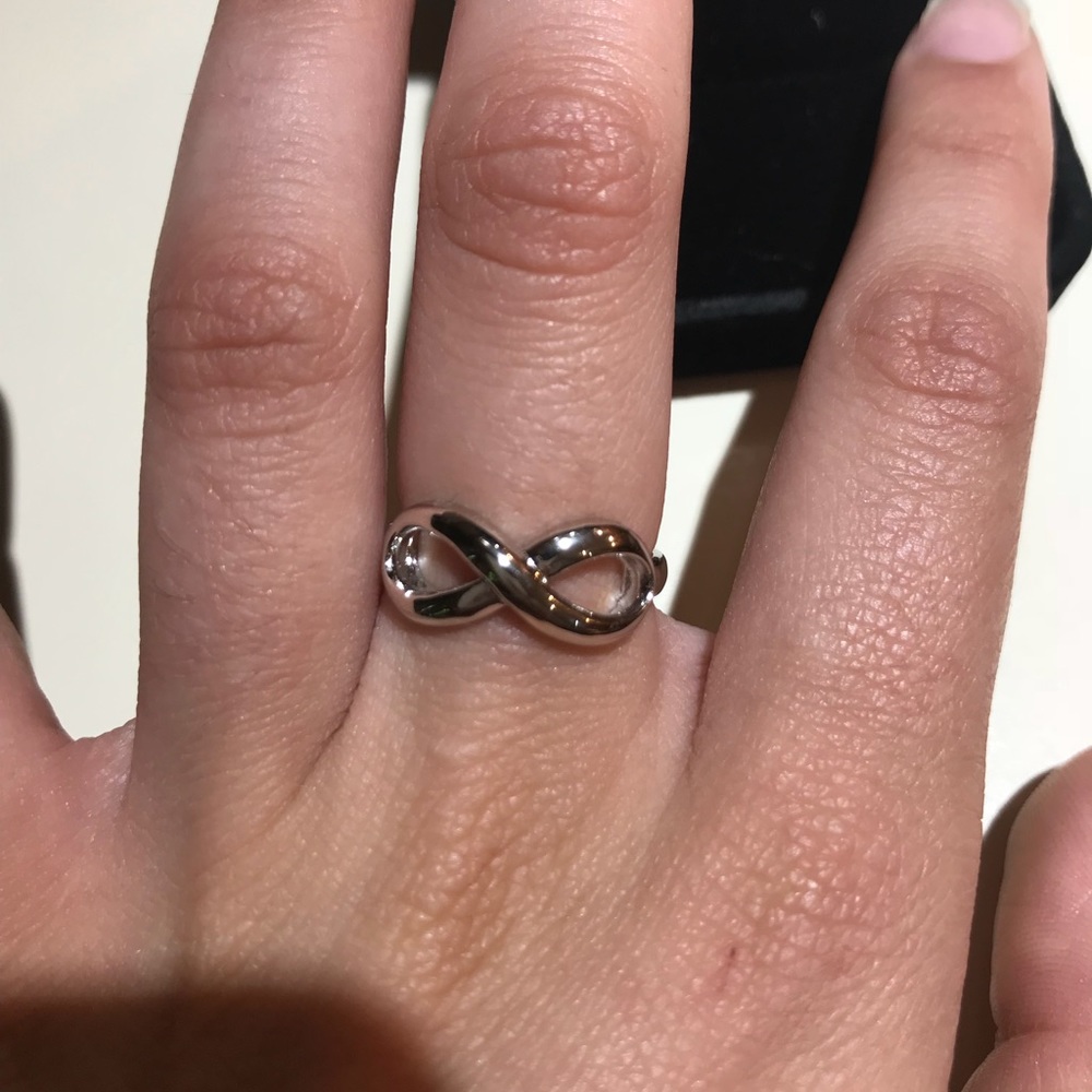 Sterling silver infinity knot ring